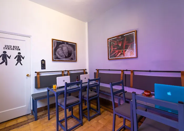 Mala Vecindad Beer Отель 3*