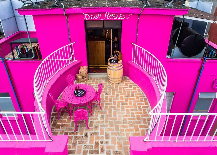 Mala Vecindad Beer Hotel 3*